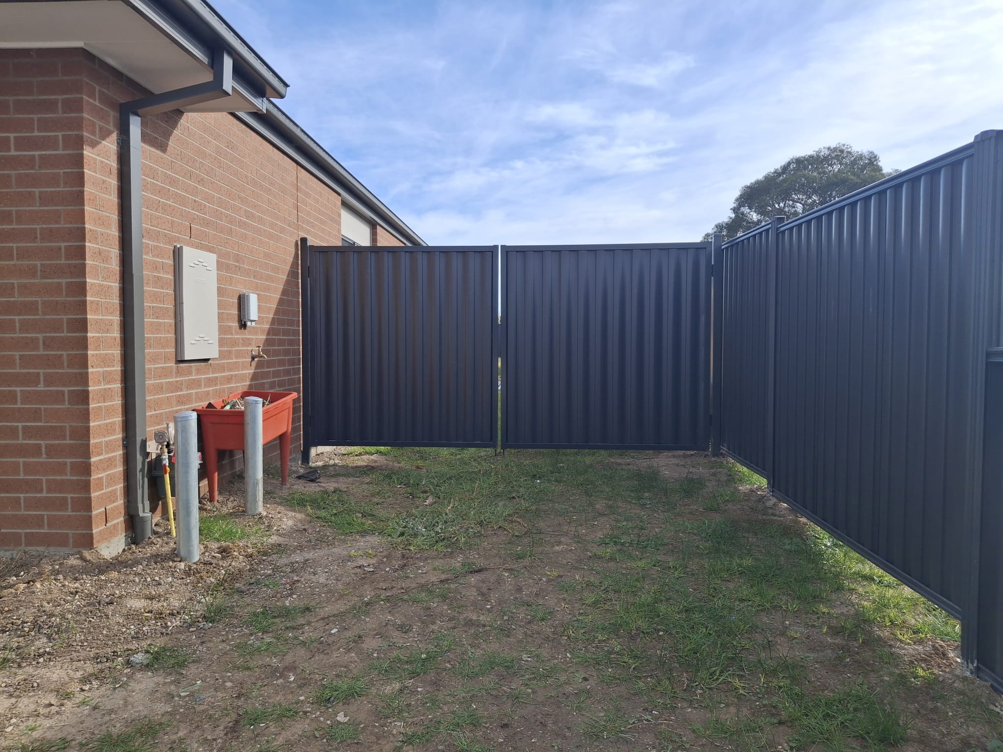 Colorbond fence backyard installation